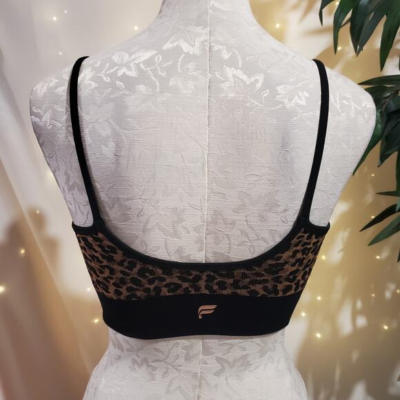 Fabletics Cloud Seamless Leopard Print Midi Bralette Womens Size XS Ribbed Gym - Picture 7 of 8